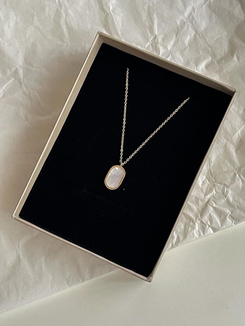 Çelik Gold Beyaz Sedefli Oval Kolye (46 Cm)