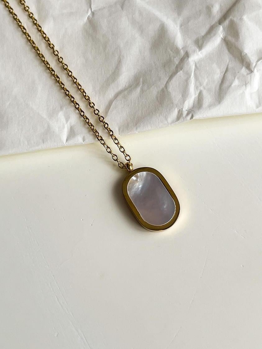 Çelik Gold Beyaz Sedefli Oval Kolye (46 Cm)