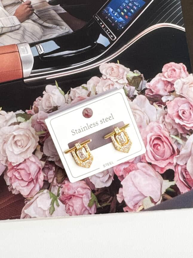 Çelik Gold Beyaz Taşlı Serenay Küpe (1.5 Cm)