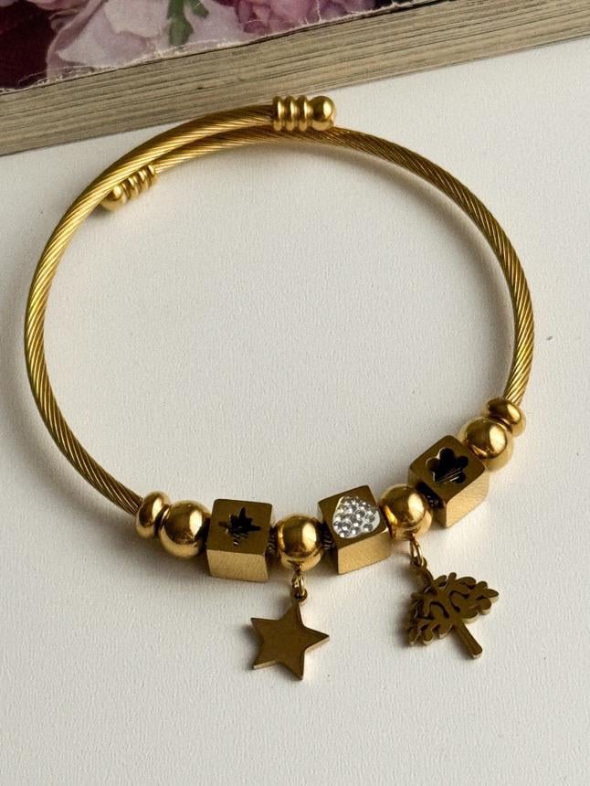 Çelik Gold Charmlı Hasır Kelepçe Bileklik 