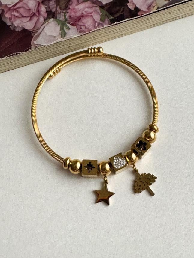 Çelik Gold Charmlı Hasır Kelepçe Bileklik 