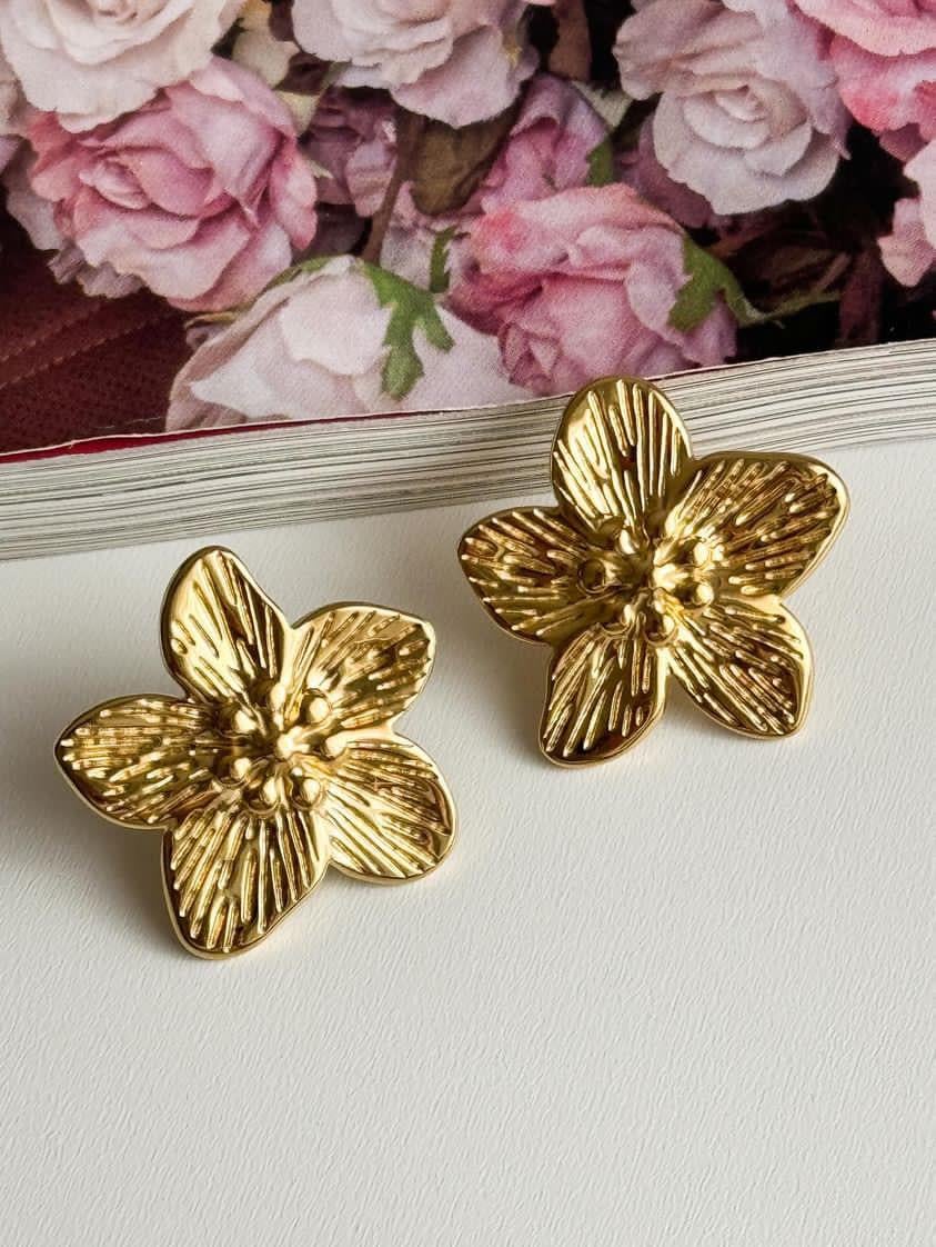 Çelik Gold Çiçek Küpe (2.5 Cm)