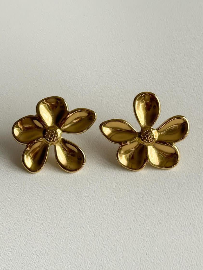Çelik Gold Çiçek Küpe (2 Cm)