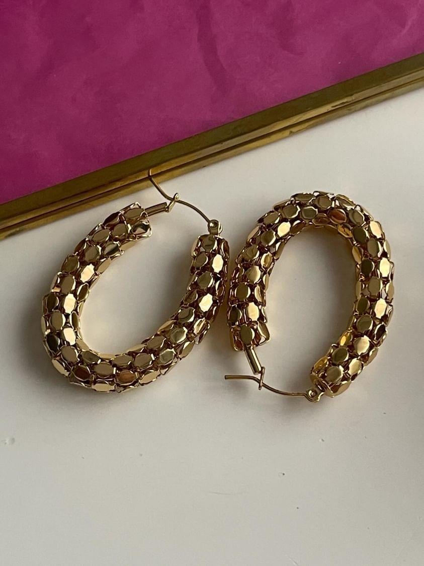 Çelik Gold Desenli Oval Küpe (4 Cm)