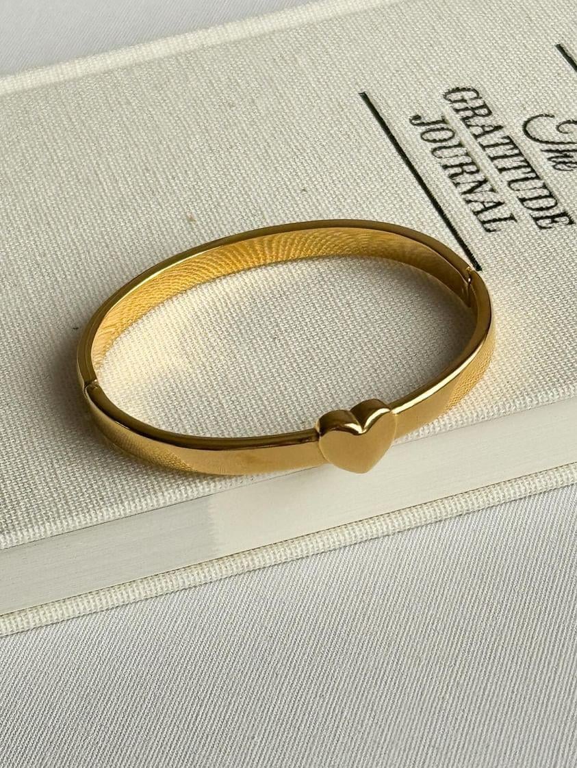 Çelik Gold Kalpli Kelepçe Bileklik 