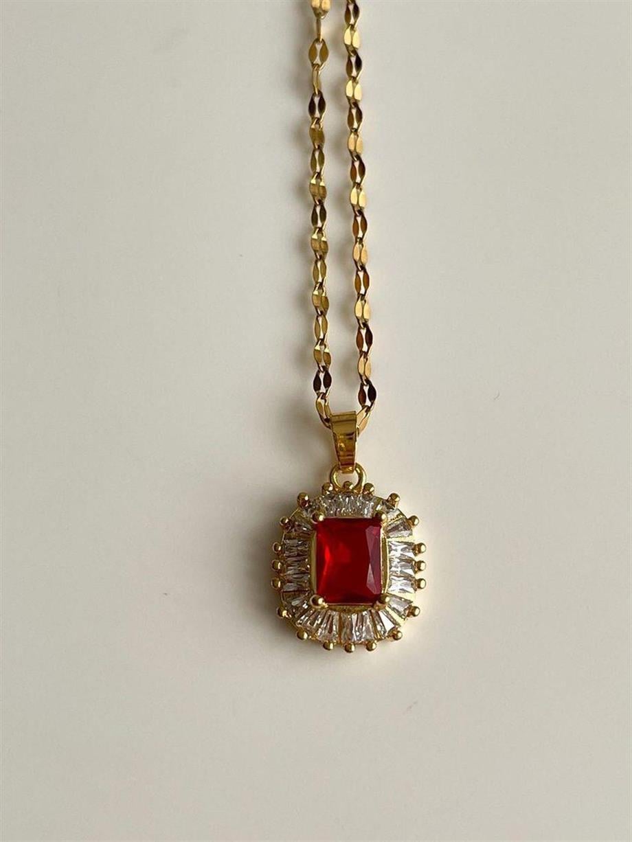 Çelik Gold Kırmızı Taşlı Hera Kolye (46 Cm)