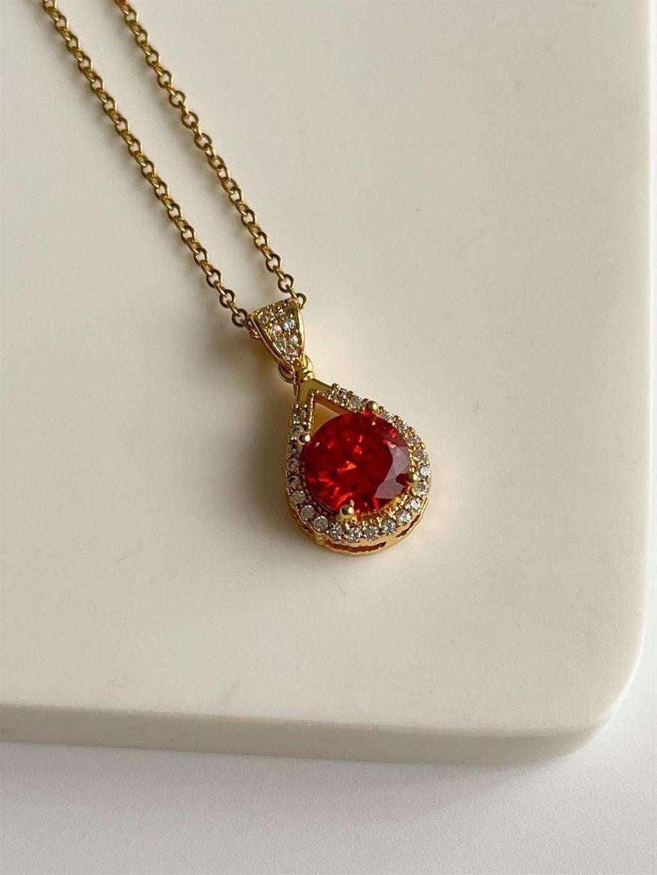 Çelik Gold Kırmızı Taşlı Hera Kolye (46 Cm)