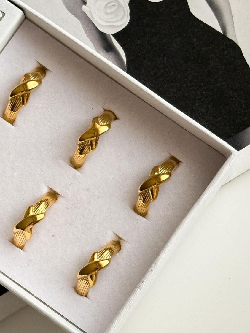 Çelik Gold Numaralı Yüzük (18 Numara)