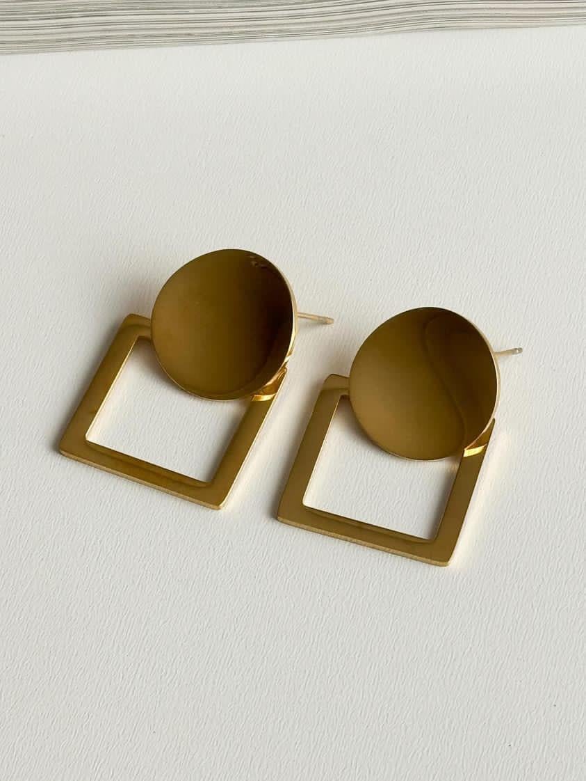 Çelik Gold Plaka Kare Küpe (3.5 Cm)