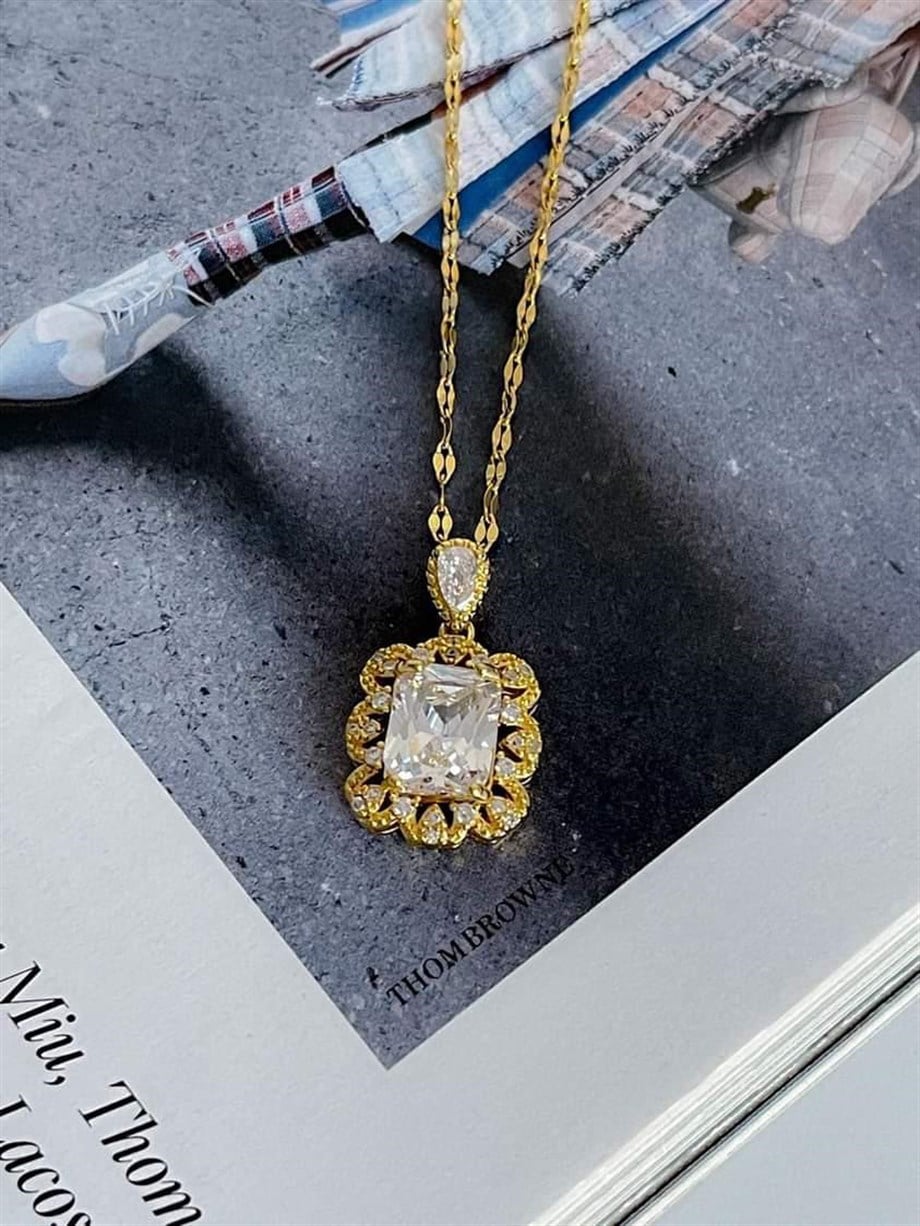 Çelik Gold Renk Baget Taşlı Kolye (46 Cm)