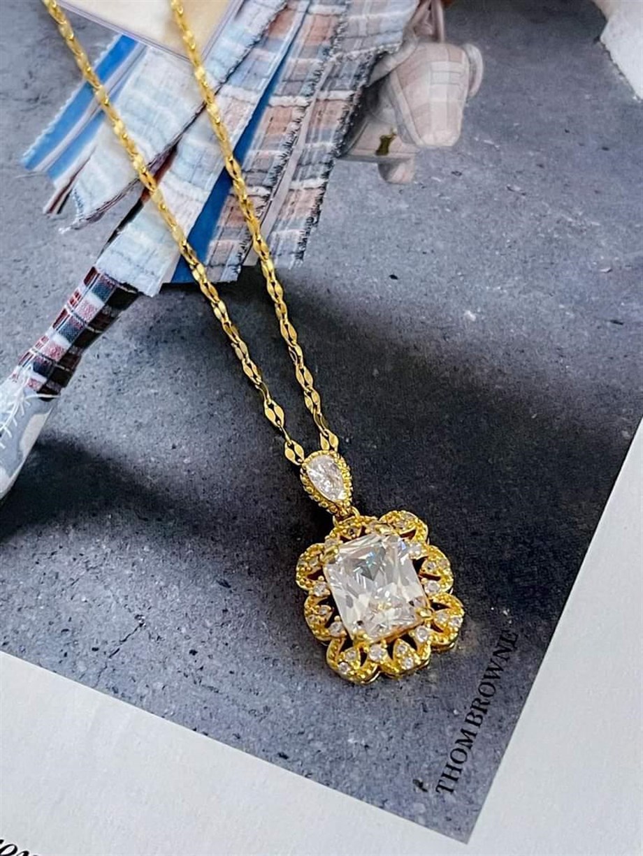 Çelik Gold Renk Baget Taşlı Kolye (46 Cm)