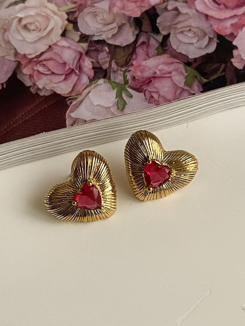 Çelik Gold Renk Fuşya Baget Kalp Vintage Küpe (1.80 Cm)