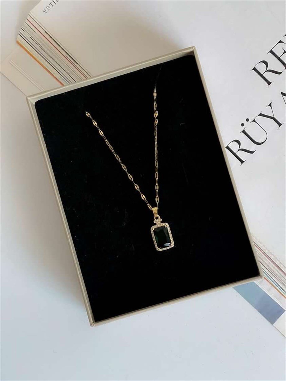 Çelik Gold Renk Yeşil Kare Taşlı Minimal Kolye (45 Cm)