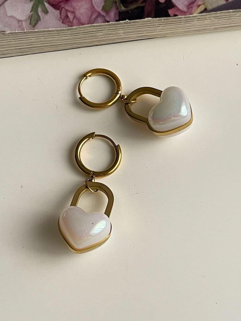 Çelik Gold Sedefli Bombeli Kalp Küpe (3.5 Cm)