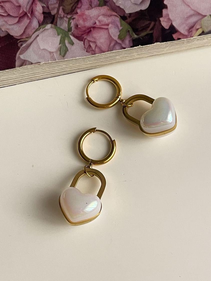 Çelik Gold Sedefli Bombeli Kalp Küpe (3.5 Cm)