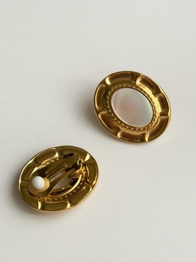 Çelik Gold Sedefli Delik Gerektirmeyen Klipsli Küpe (2.40 Cm)