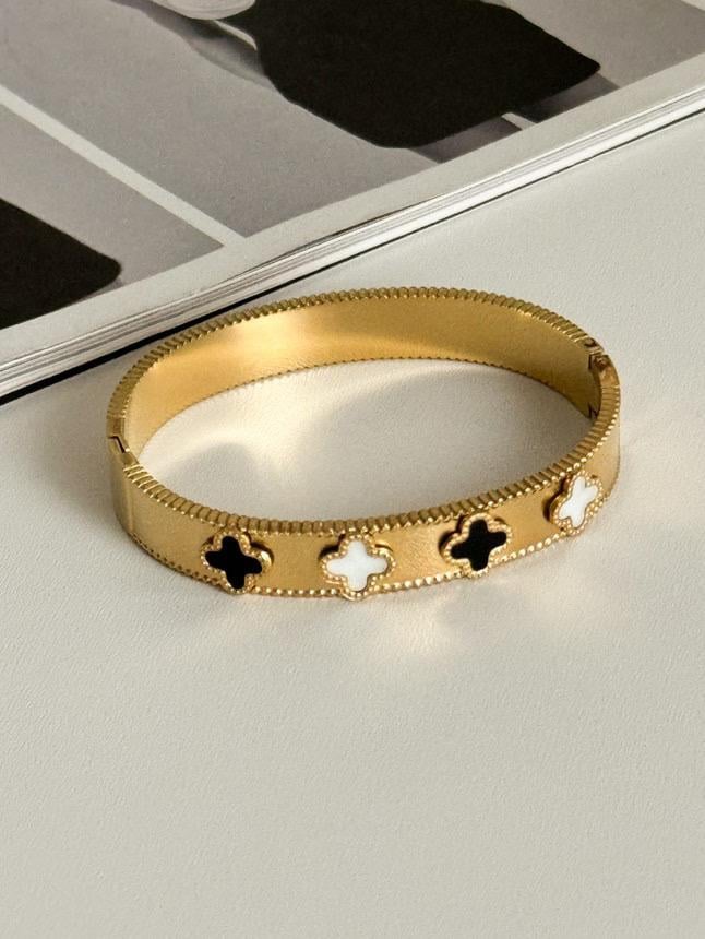 Çelik Gold Siyah Beyaz Taşlı One Cleff Kelepçe Bileklik 