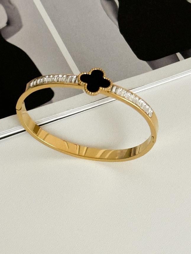 Çelik Gold Siyah Taşlı One Cleef Kelepçe Bileklik 