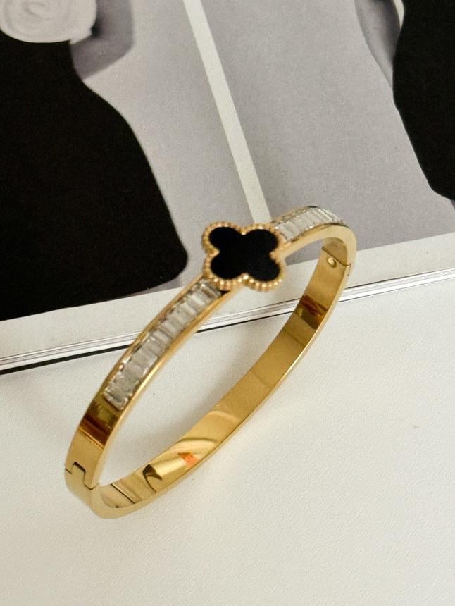 Çelik Gold Siyah Taşlı One Cleef Kelepçe Bileklik 