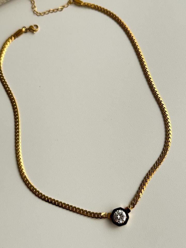 Çelik Gold Syah Taşlı Kolye (47 Cm)