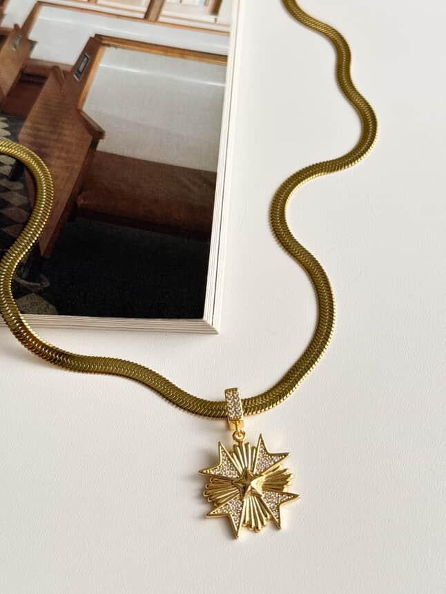 Çelik Gold Uzun Madalyon İtalyan Kolye (67 Cm)