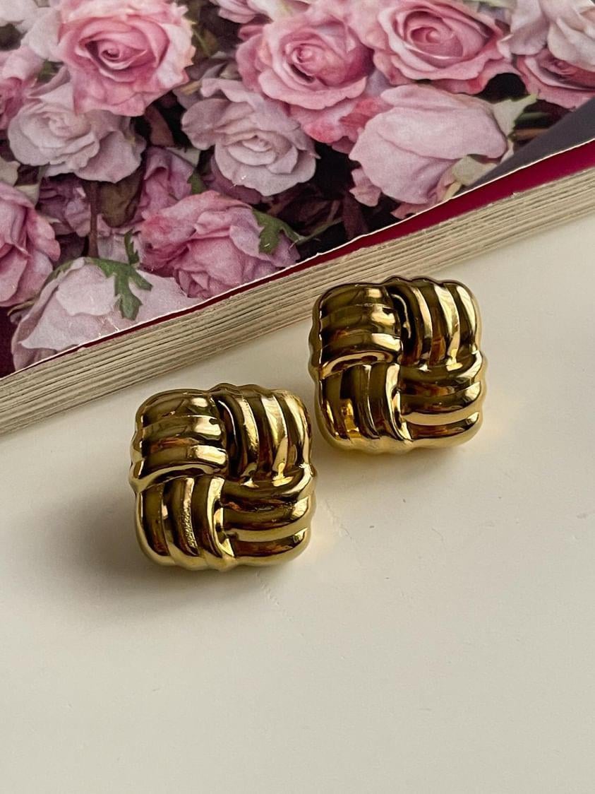 Çelik Gold Vintage Kare Küpe (2.40 Cm)
