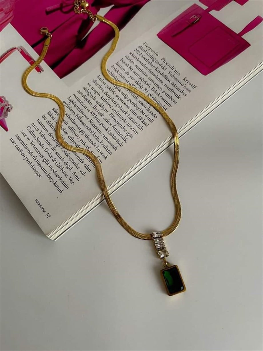 Çelik Gold Yeşil Baget Taşlı Kolye (45 Cm)