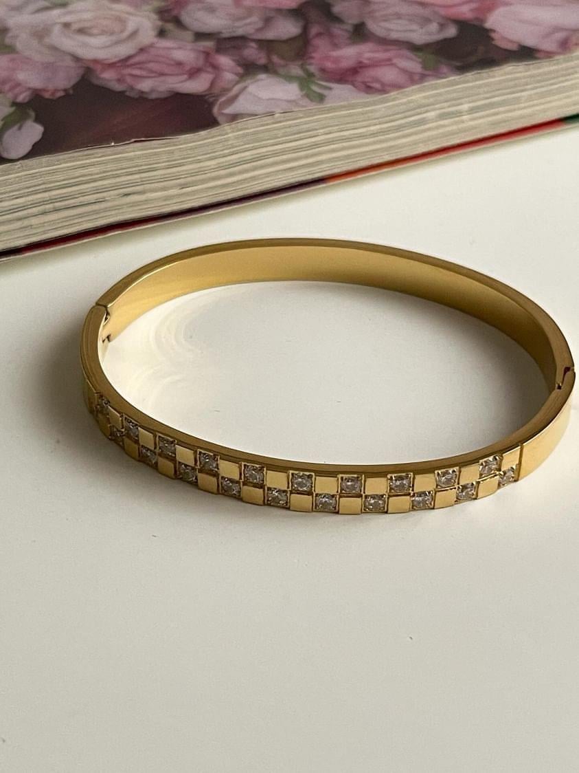 Çelik Gold Zirkon Taşlı Kelepçe Bilezik