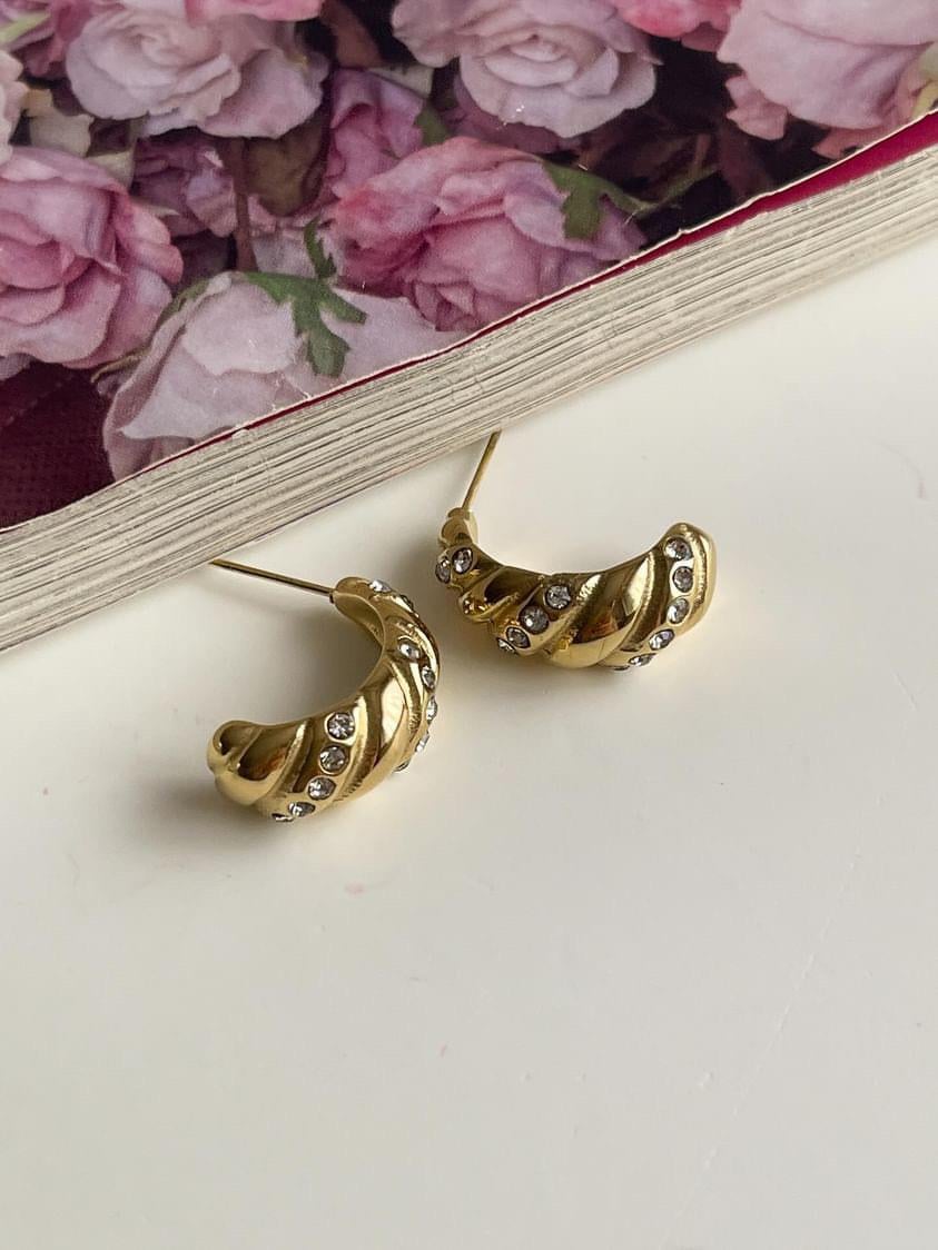 Çelik Gold Zirkon Taşlı Midye Vintage Küpe (2 Cm)