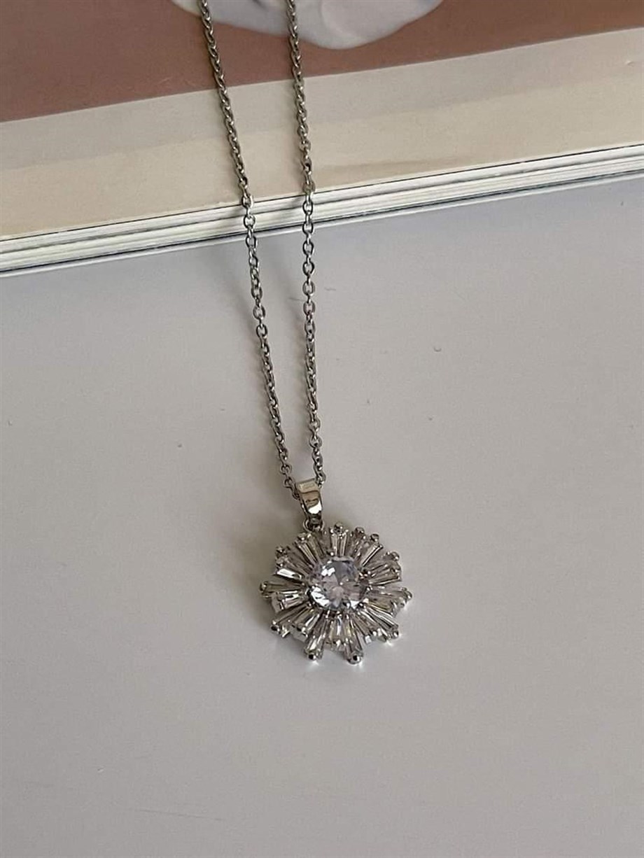 Çelik Gümüş Renk Baget Taşlı Minimal Kolye (45 Cm)