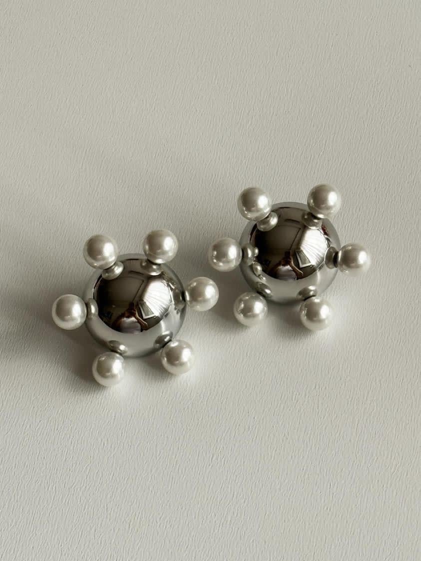 Çelik Gümüş Renk İncili Küpe (2.5 Cm)