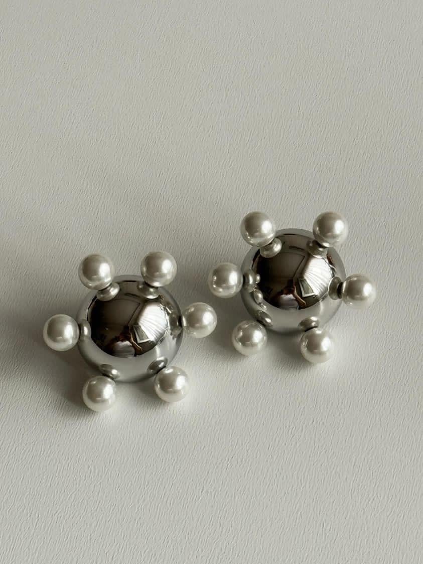 Çelik Gümüş Renk İncili Küpe (2.5 Cm)
