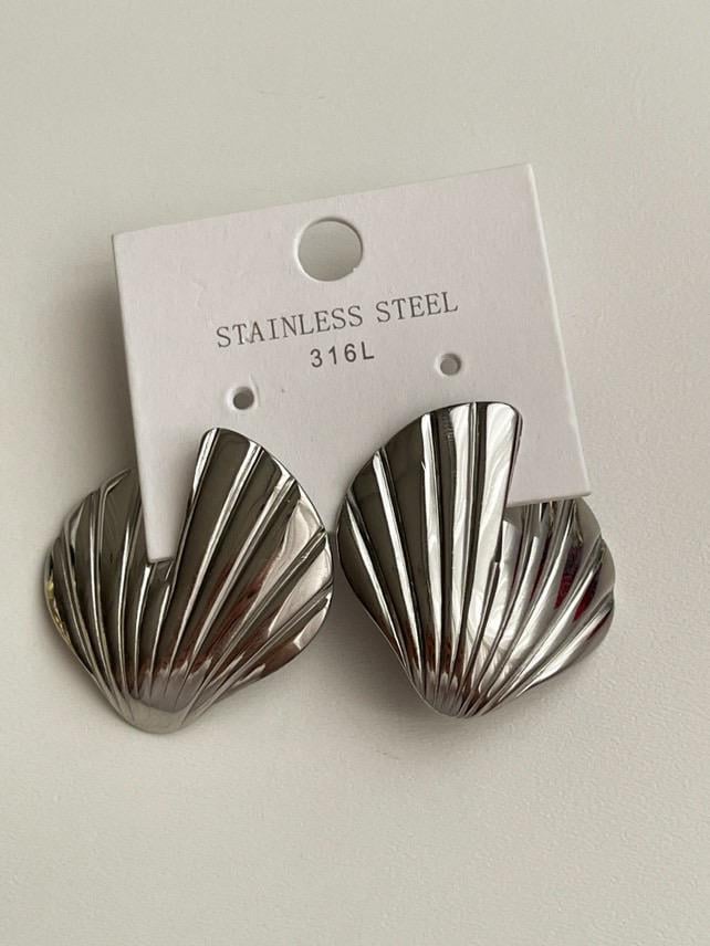 Çelik Gümüş Renk İstiridye Küpe (3.20 Cm)