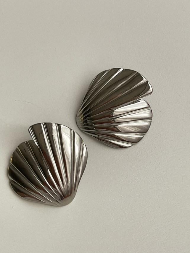 Çelik Gümüş Renk İstiridye Küpe (3.20 Cm)
