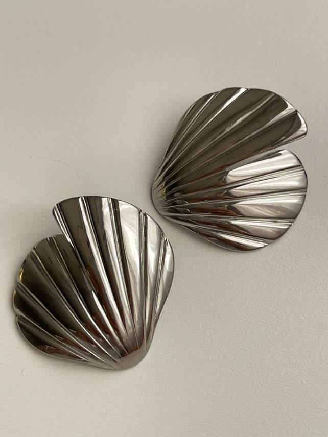 Çelik Gümüş Renk İstiridye Küpe (3.20 Cm)