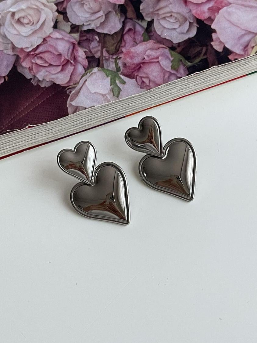 Çelik Gümüş Renk Kalp Küpe (3 Cm)