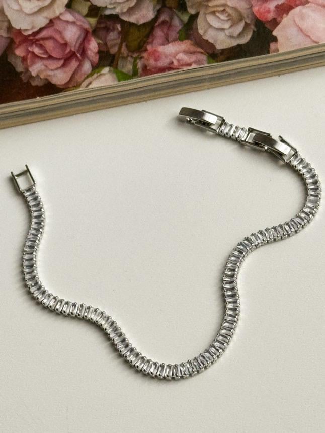 Çelik Gümüş Renk Küçük Baget Taşlı Valeria Bileklik (20 Cm) 