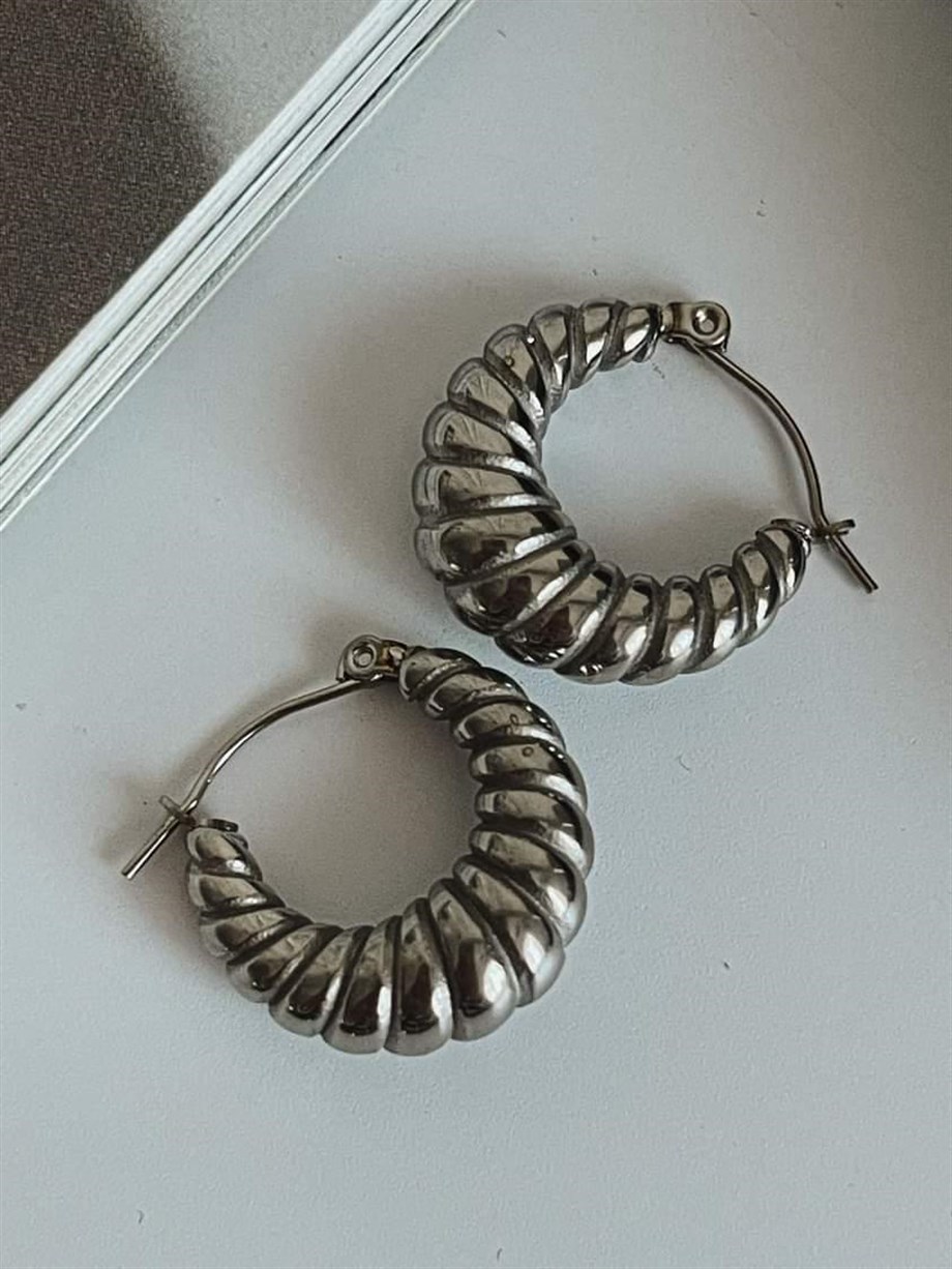Çelik Gümüş Renk Midye Vintage Küpe (2 Cm)
