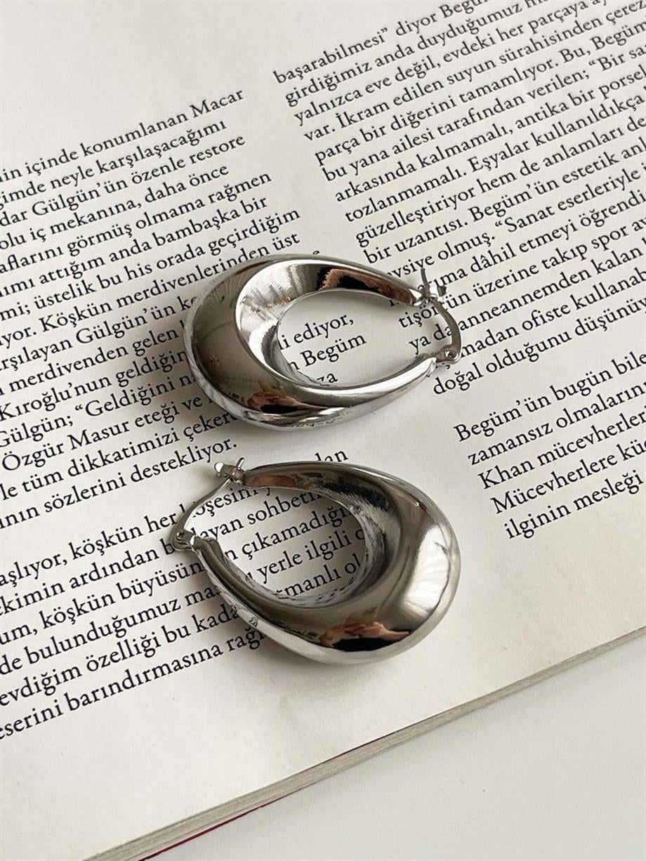 Çelik Gümüş Renk Steel Oval Halka Küpe (3.5 Cm)