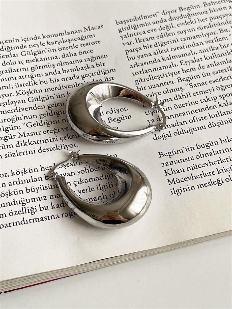 Çelik Gümüş Renk Steel Oval Halka Küpe (3.5 Cm)