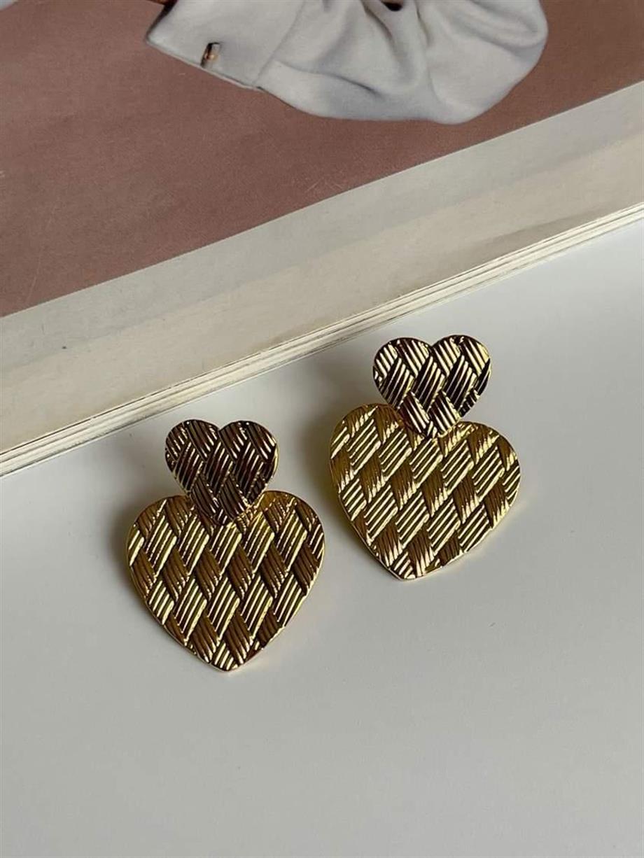 Çelik Kalpli Küpe  (3.5 Cm)