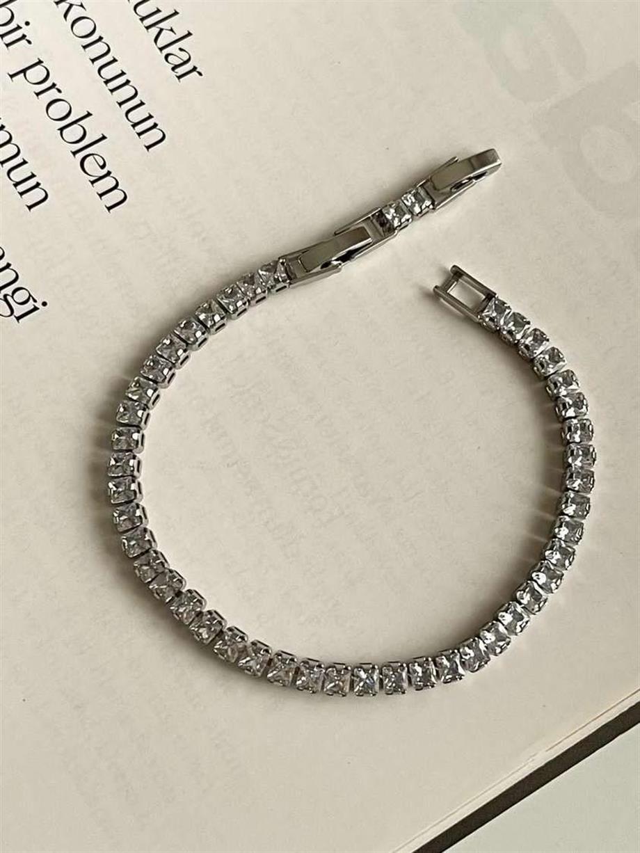 Çelik Kare Taşlı Gümüş Renk Su Yolu Bileklik (19 Cm)
