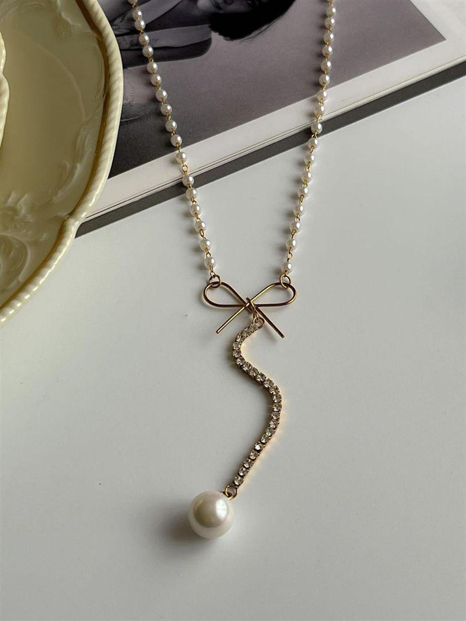 Çelik Minimal Su Yolu Taşlı Kolye (43 Cm)