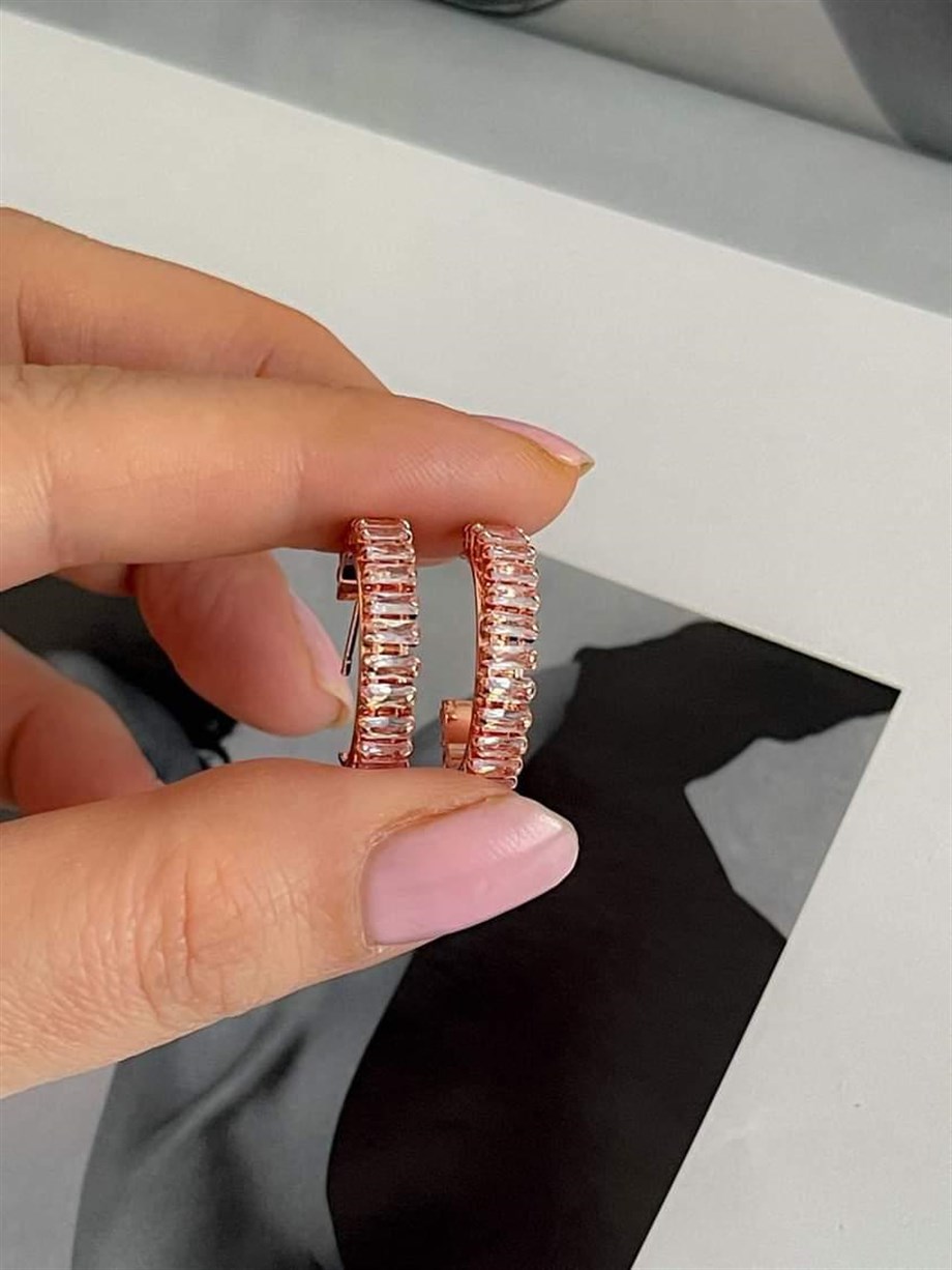 Çelik Pembe Baget Taşlı Halka Küpe (2.20 Cm)