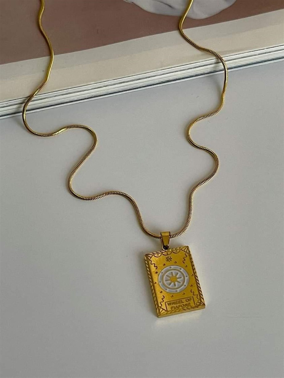 Çelik Pusula Figürlü Kare Plaka Madalyon Kolye (45 Cm)