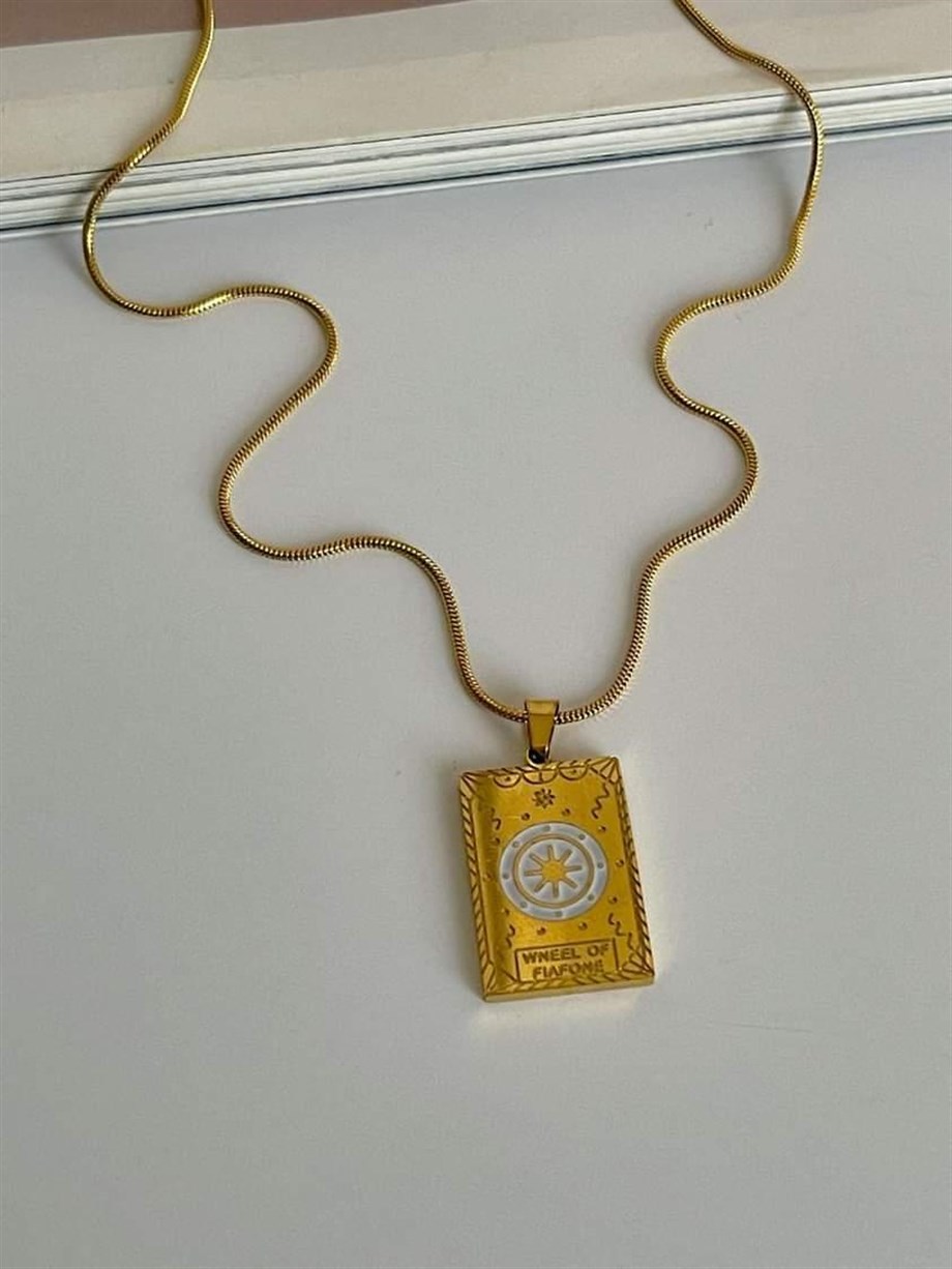 Çelik Pusula Figürlü Kare Plaka Madalyon Kolye (45 Cm)