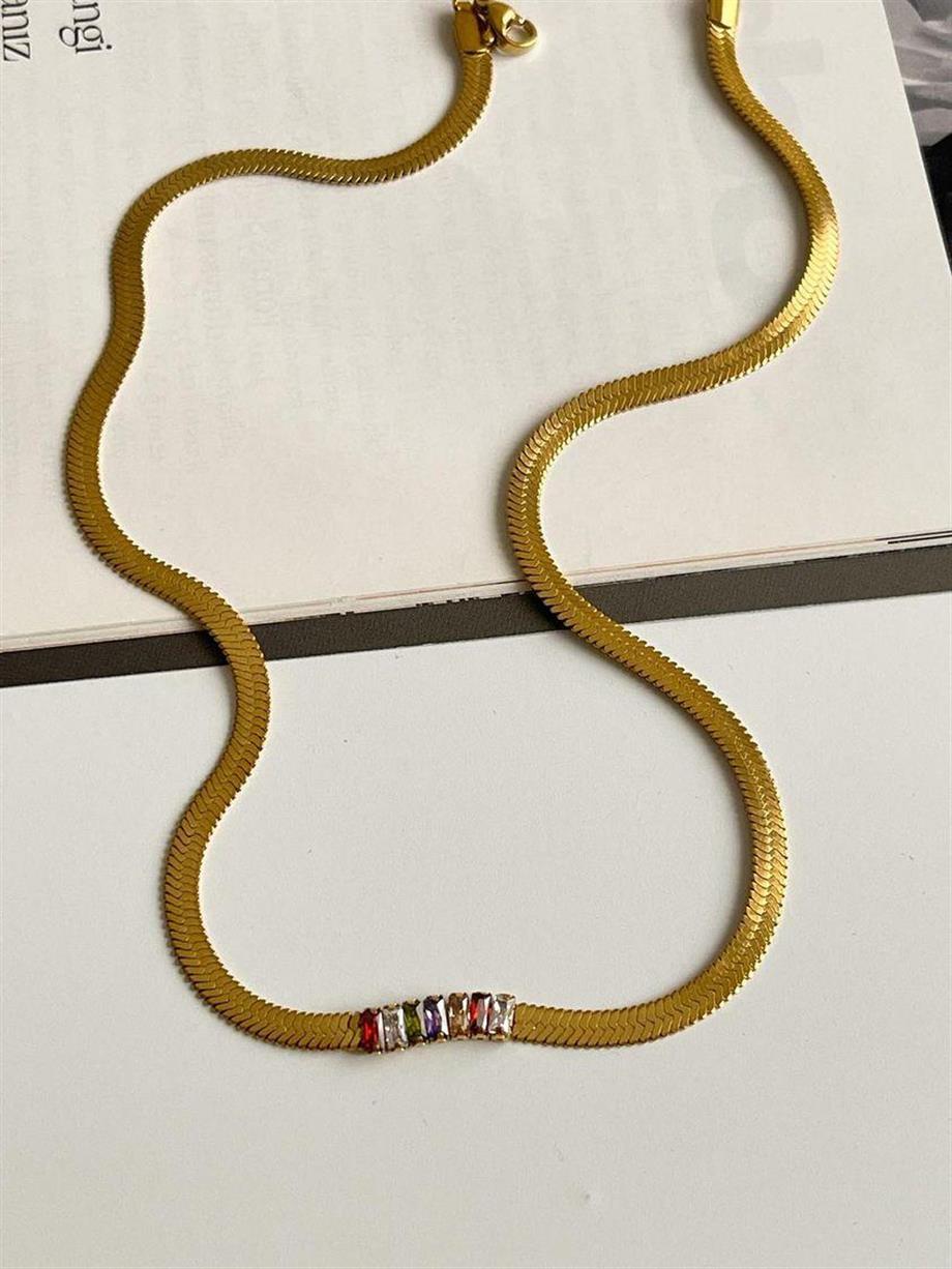 Çelik Renkli Baget Taşlı İtalyan Zincirli Lena Kolye (47 Cm)