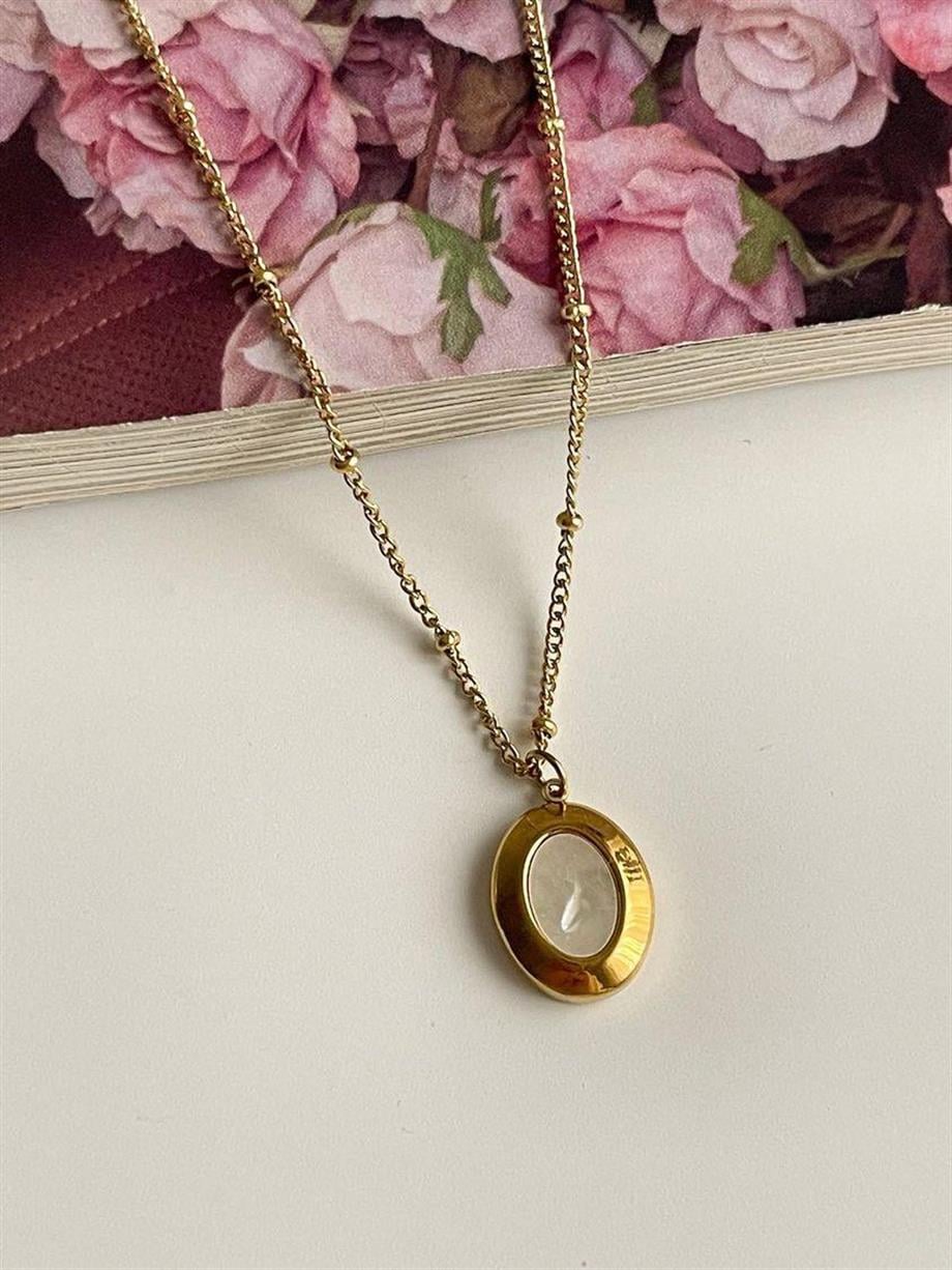 Çelik Sedefli Beyaz Oval Minimal Kolye (46 Cm)
