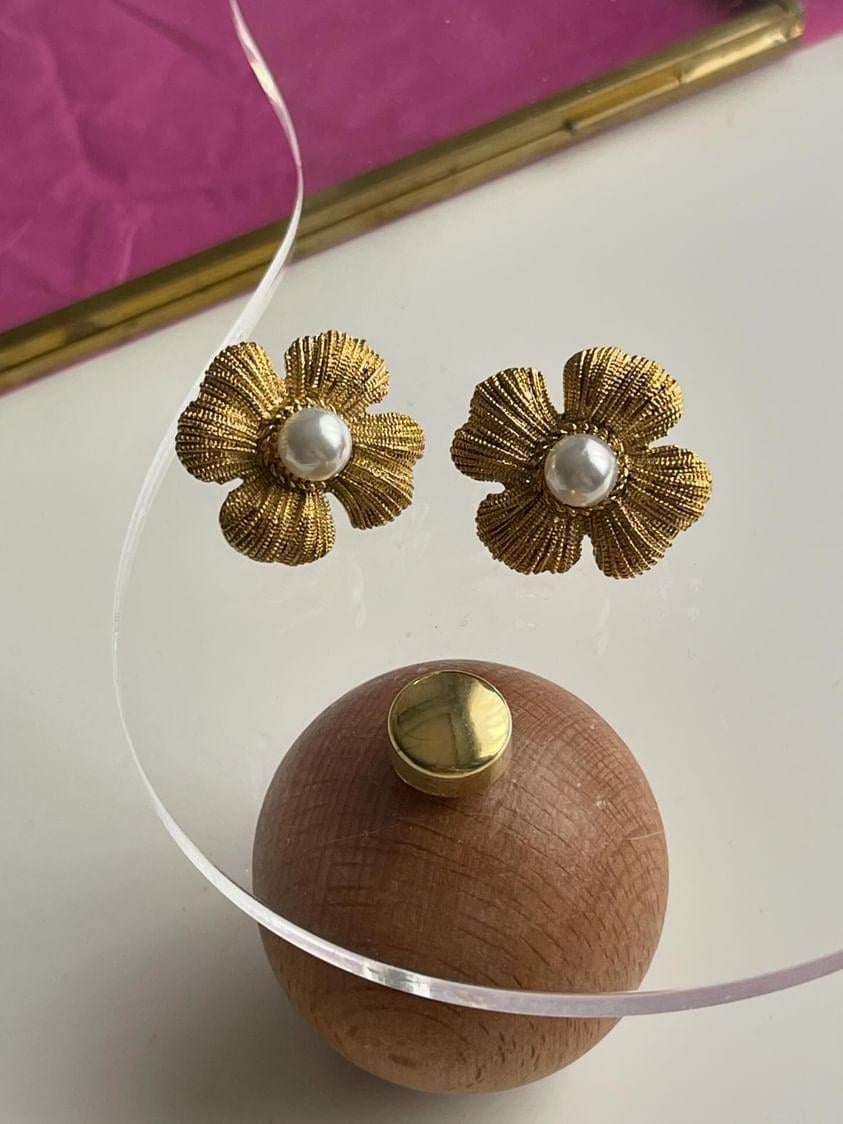 Çelik Vintage İncili Çiçek Küpe (2.20 Cm)