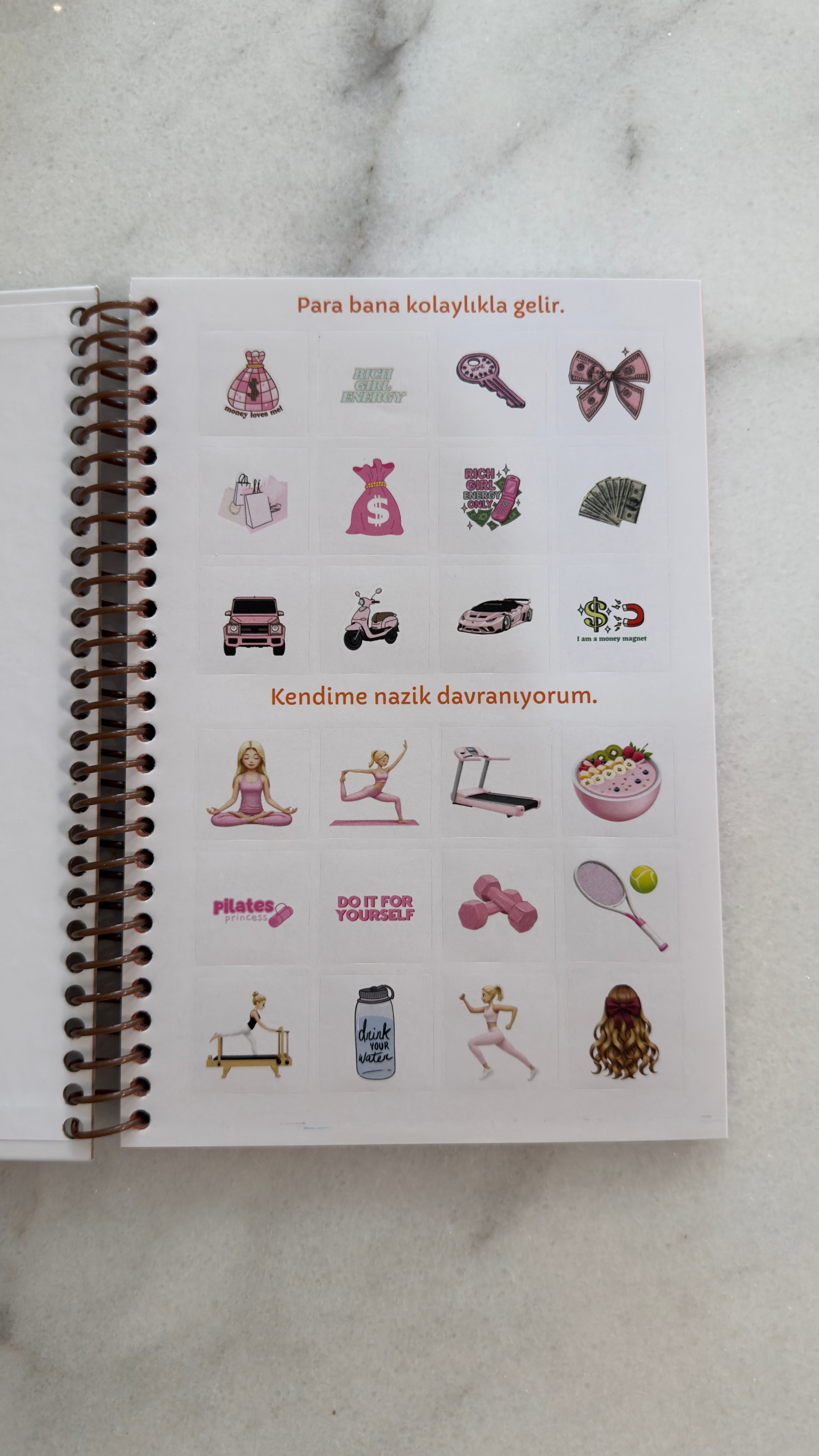 Ekru Manifestle Defteri